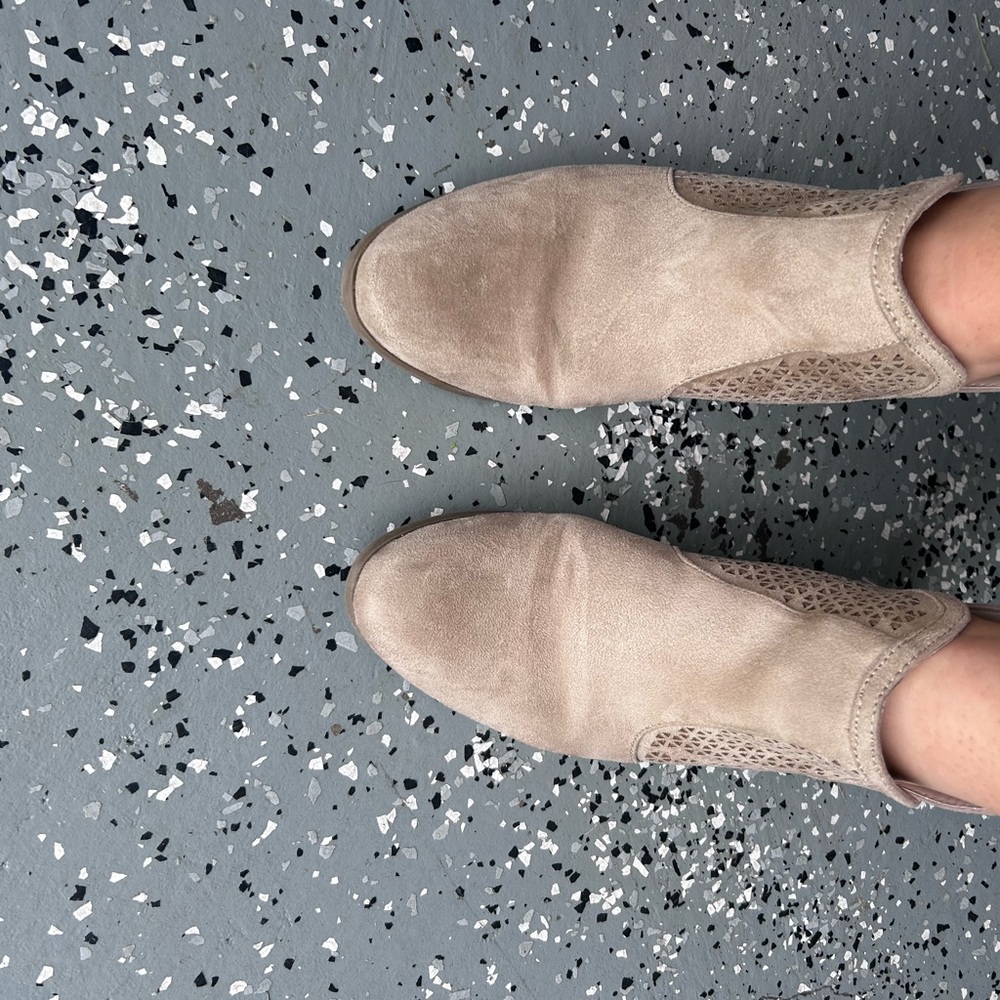 ANA Cream Low Booties with Wooden Heel